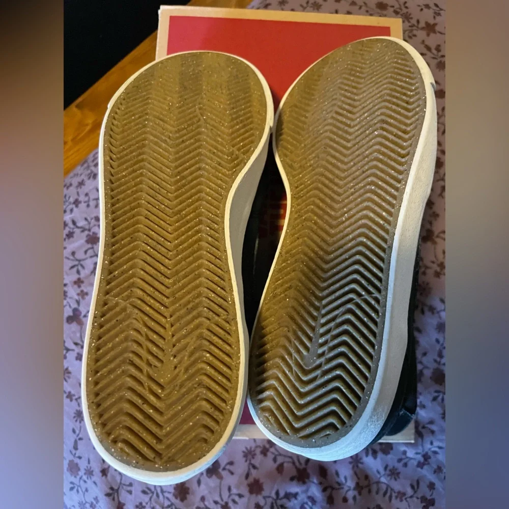 Nike Black High-Top Skate Shoes